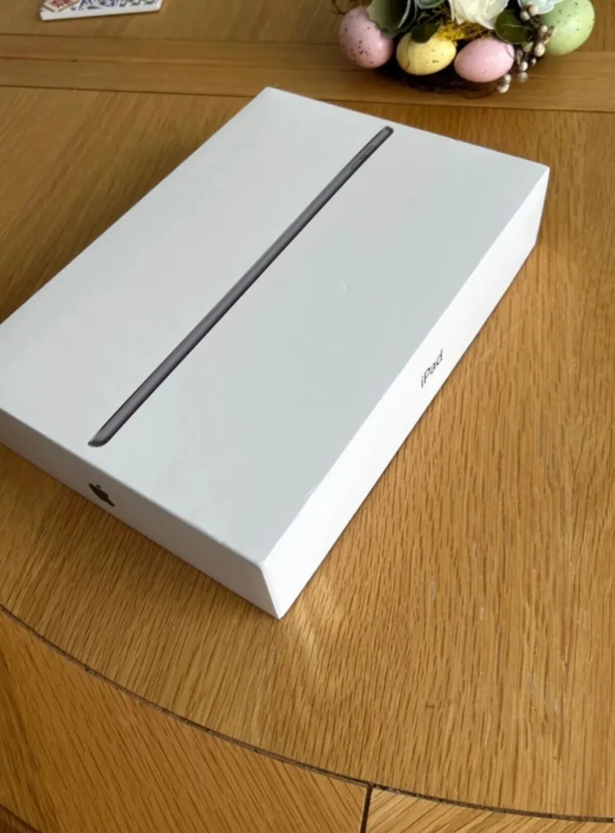 Apple iPad - Image 2