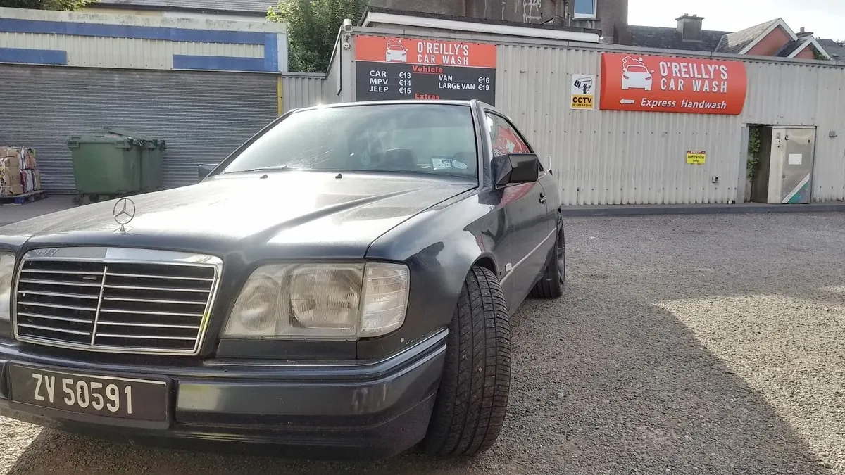 Mercedes-Benz Other 1988 - Image 2