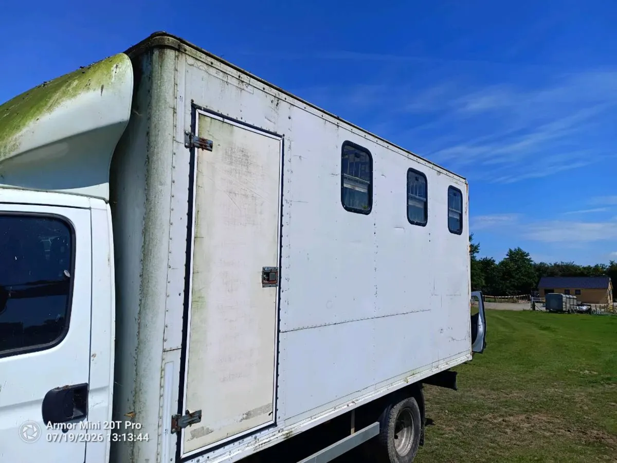 16 ft horse box body - Image 1