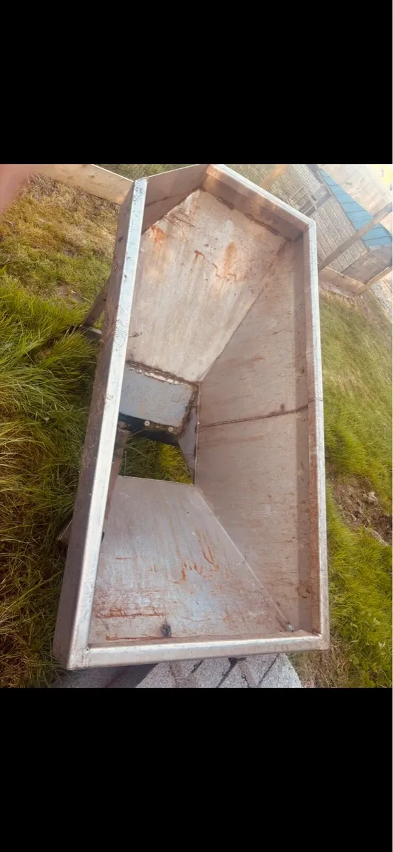 Hopper & Conveyor belt - Image 4
