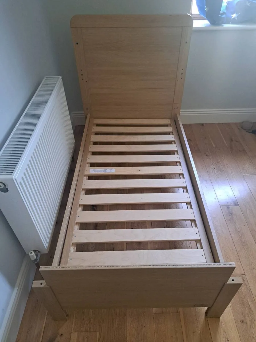Cot bed - Image 1