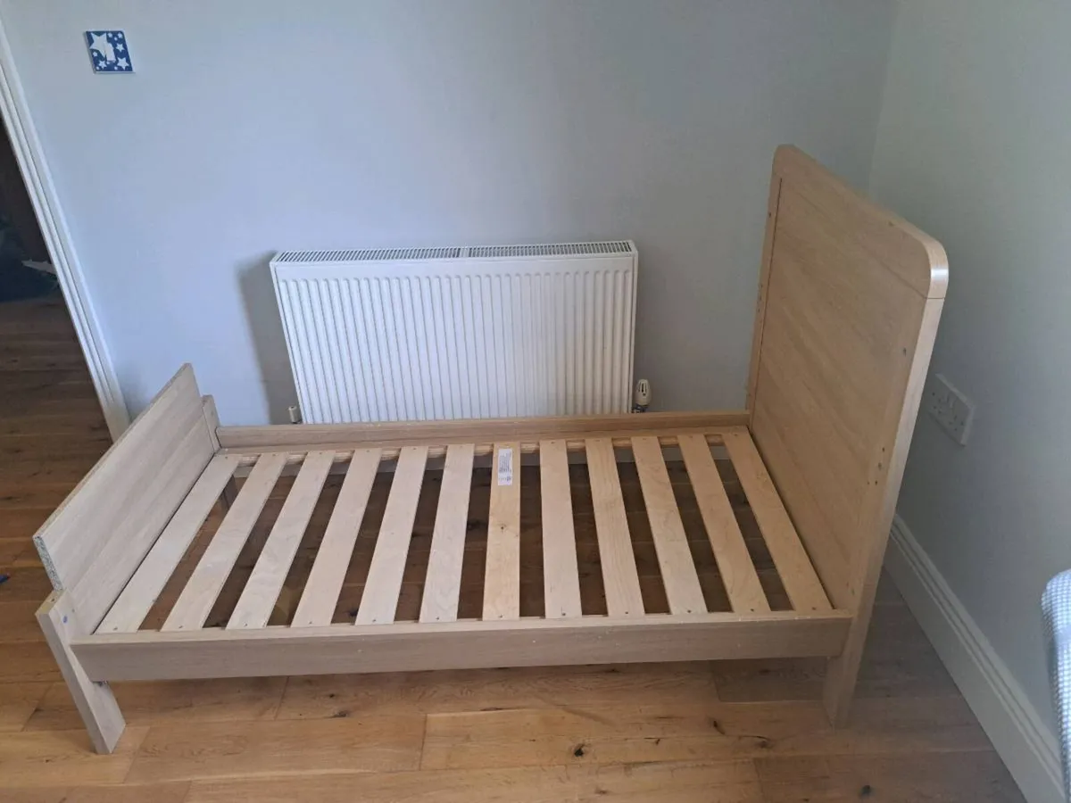 Cot bed - Image 2