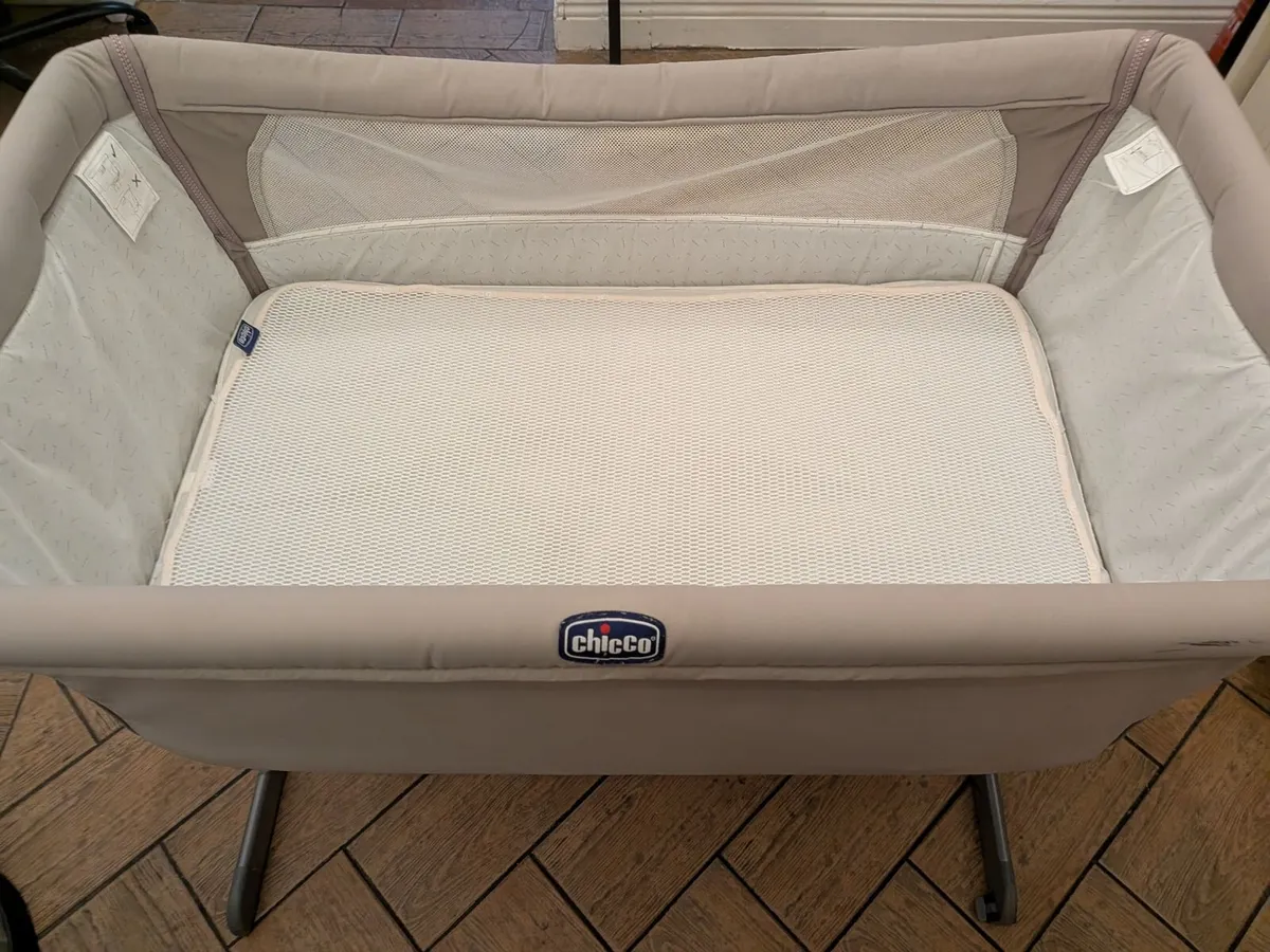 Next 2 me cot - Image 4