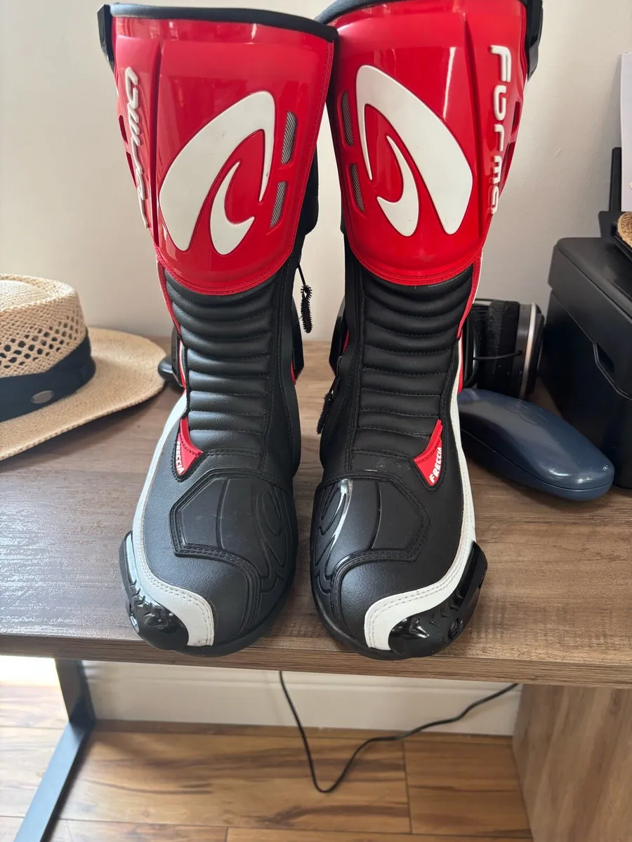 Motor boots - Image 2