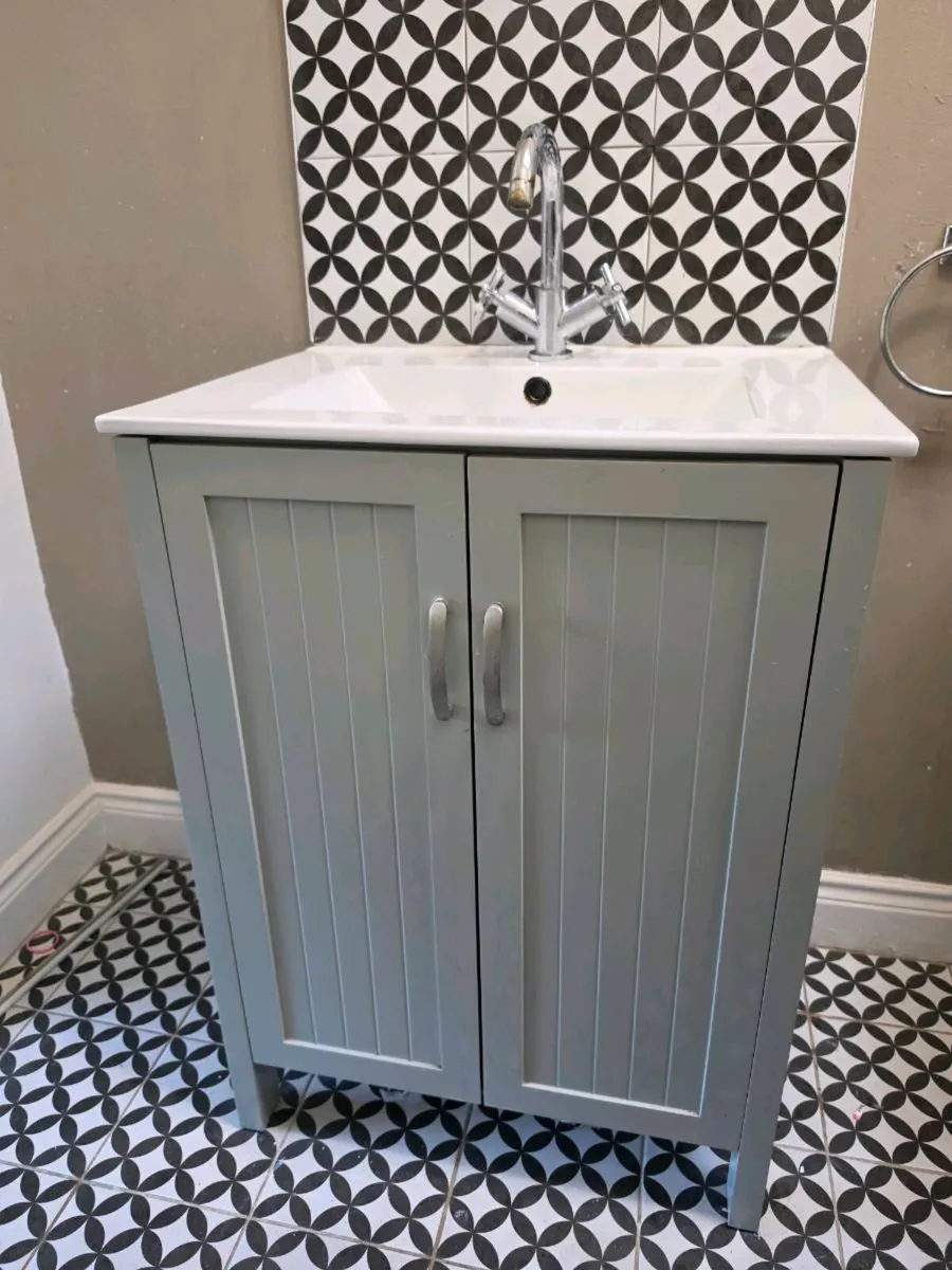 3x Grey bathroom vanity unit with ceramic basin - Image 4