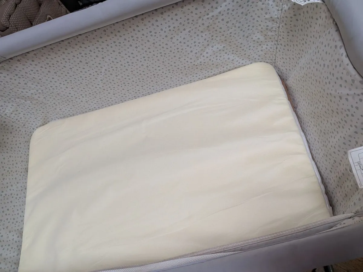 Next 2 me dream cot - Image 2