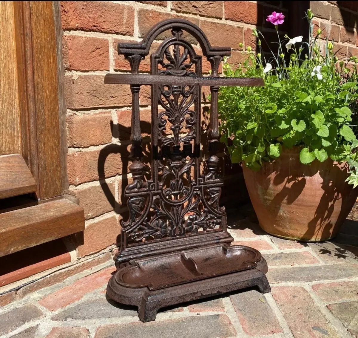 Vintage Style Cast Iron Umbrella Stand NEW - Image 2