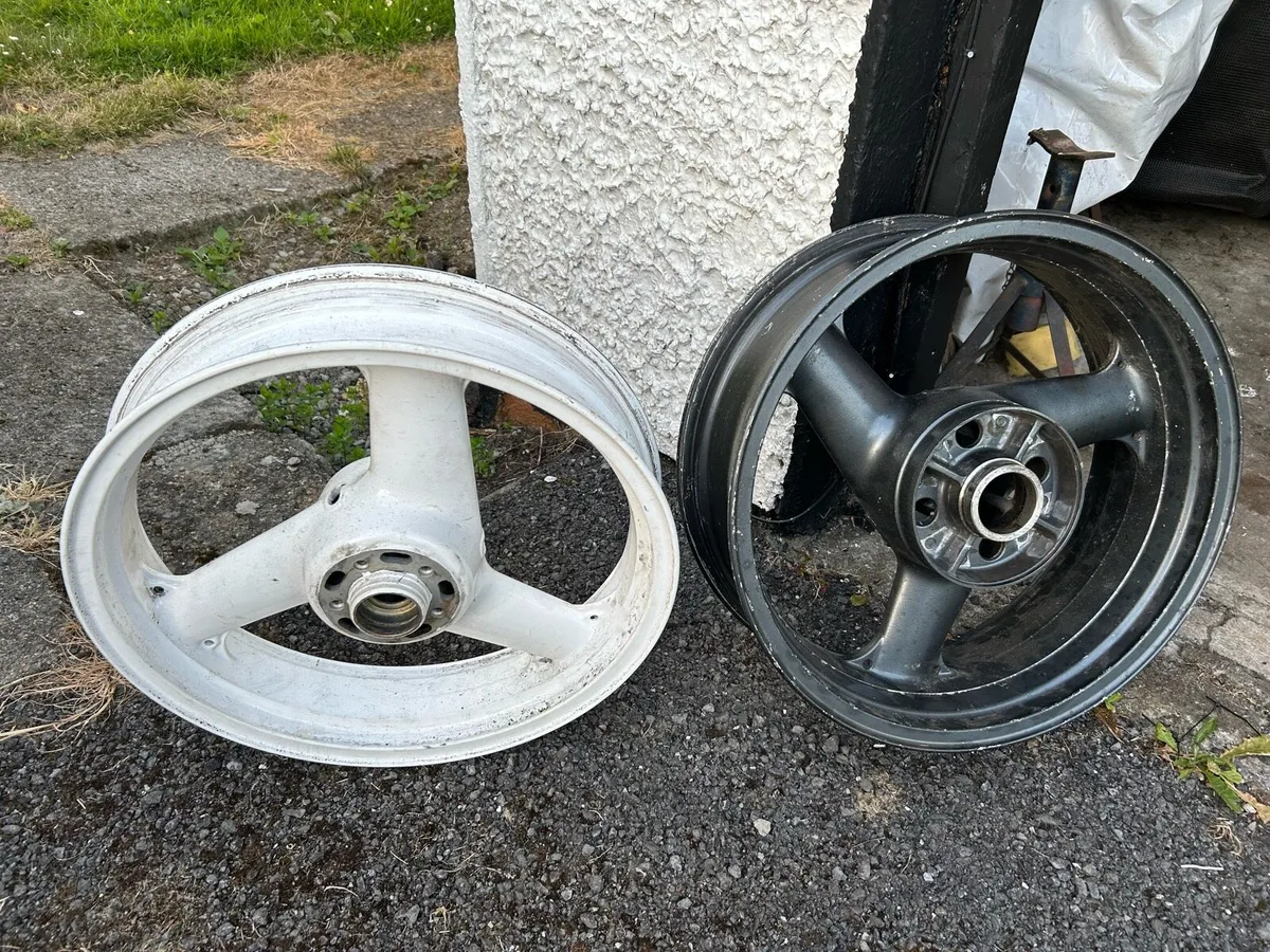 Kawasaki Zx7r wheels - Image 1