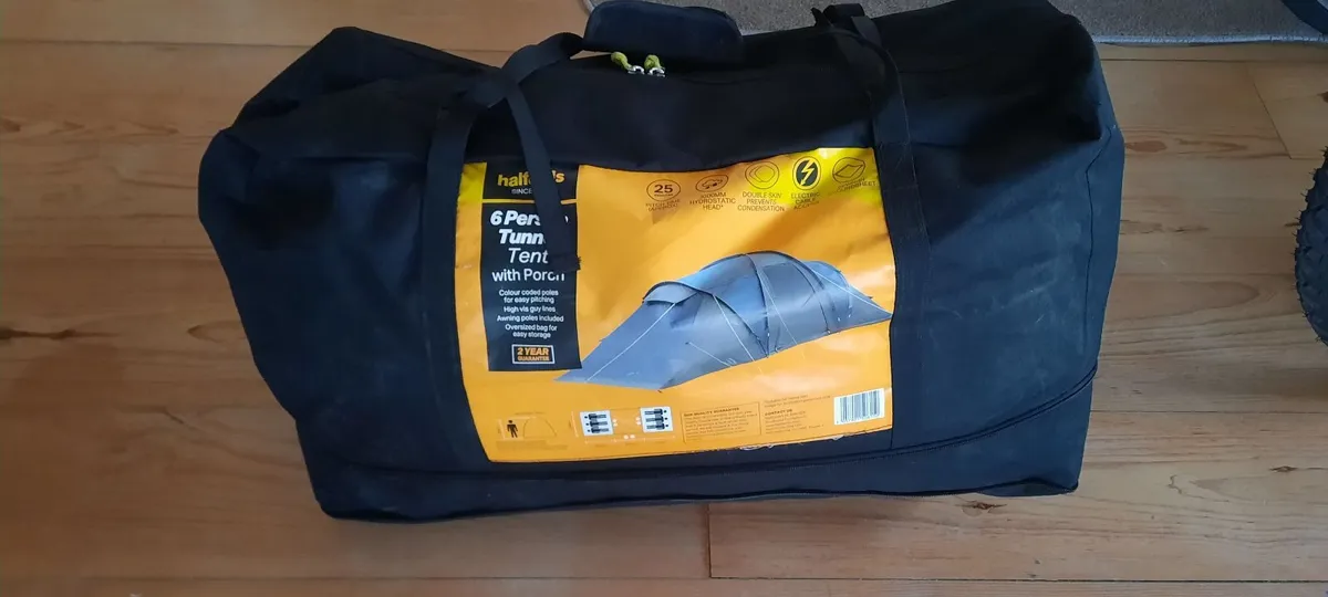 6 person tunnel tent- As new - Image 3