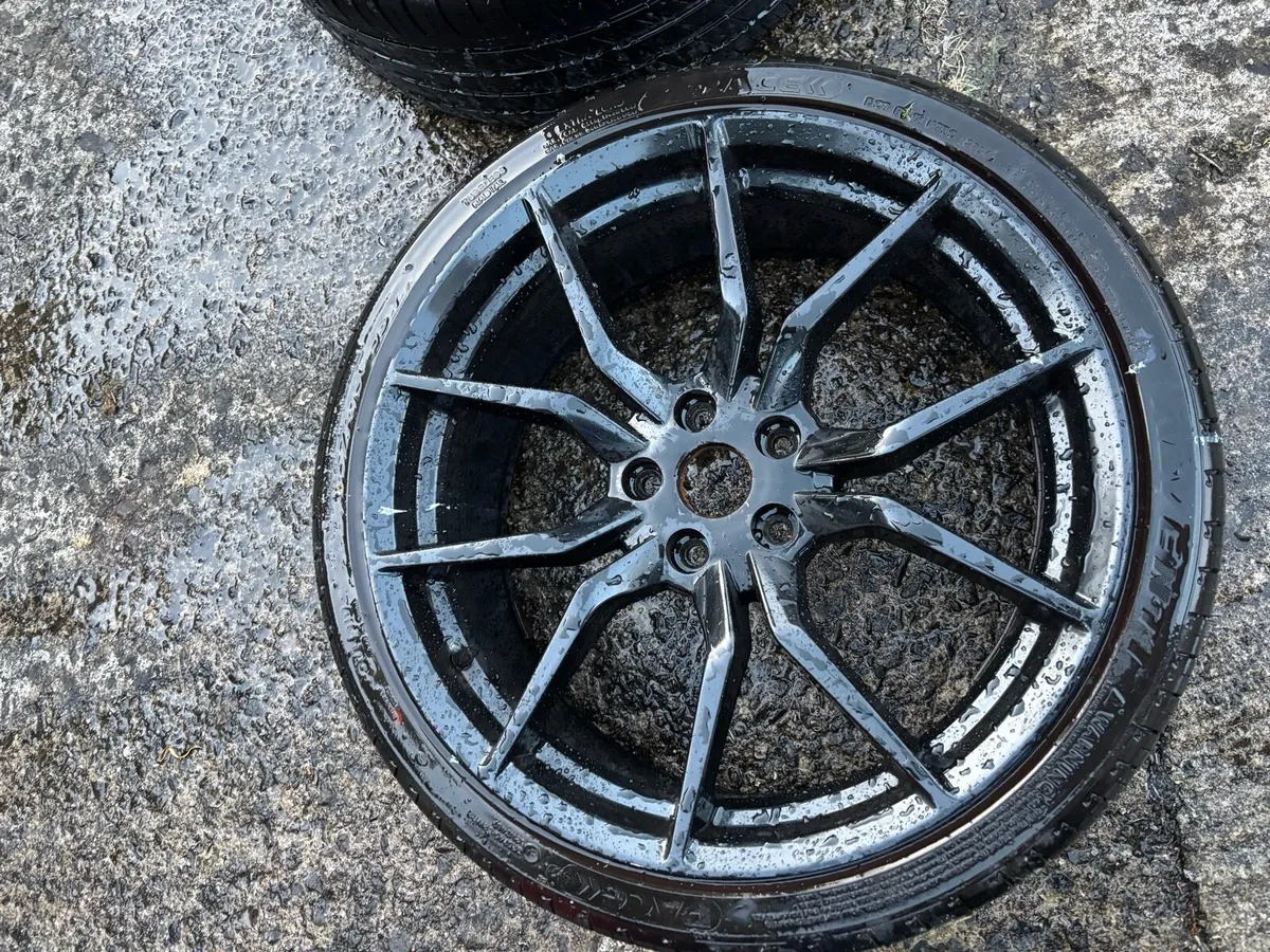 19” black rs focus alloys - Image 3