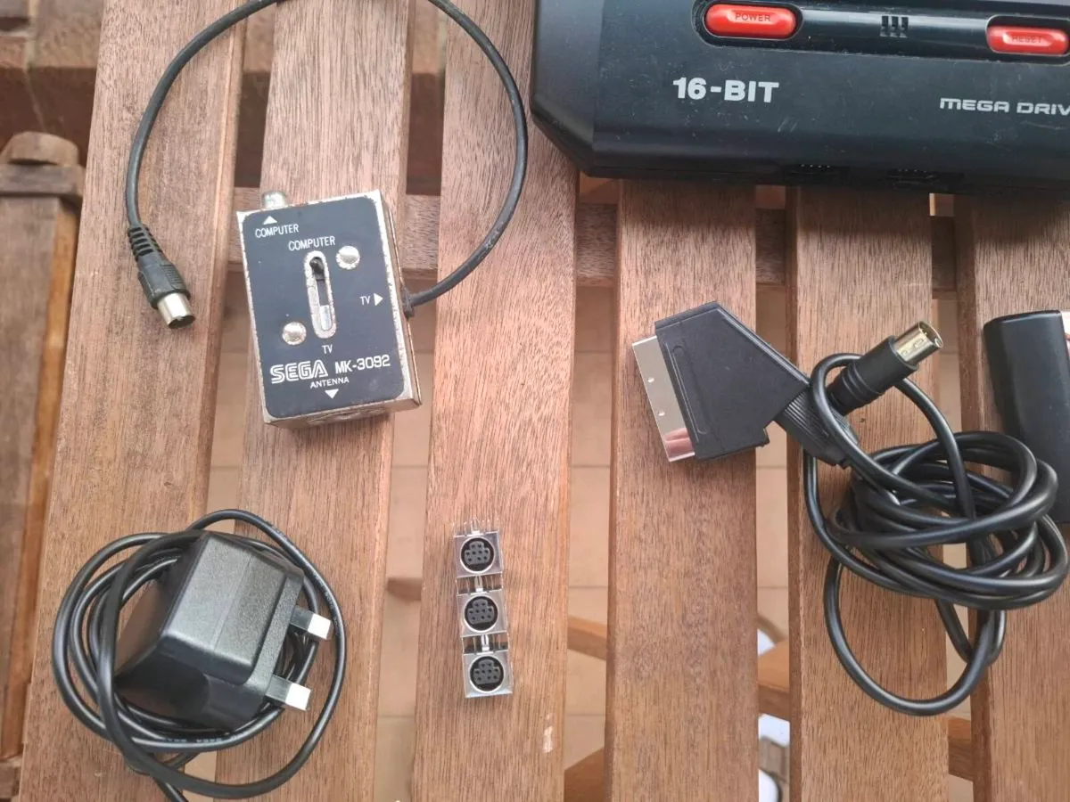 Sega Megadrive 2 Bundle (Spares/Repair) - Image 4