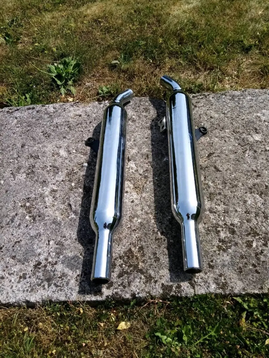 Triumph parts/exhausts - Image 1