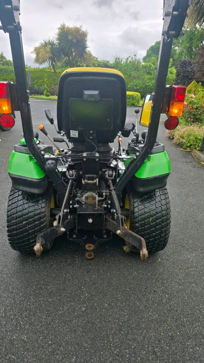John Deere 1026R - Image 4
