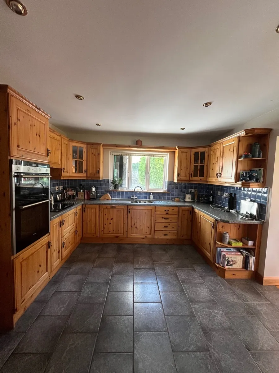 Kitchen Units - Image 3