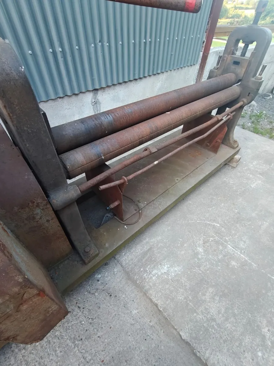 Sheet metal roller - Image 2