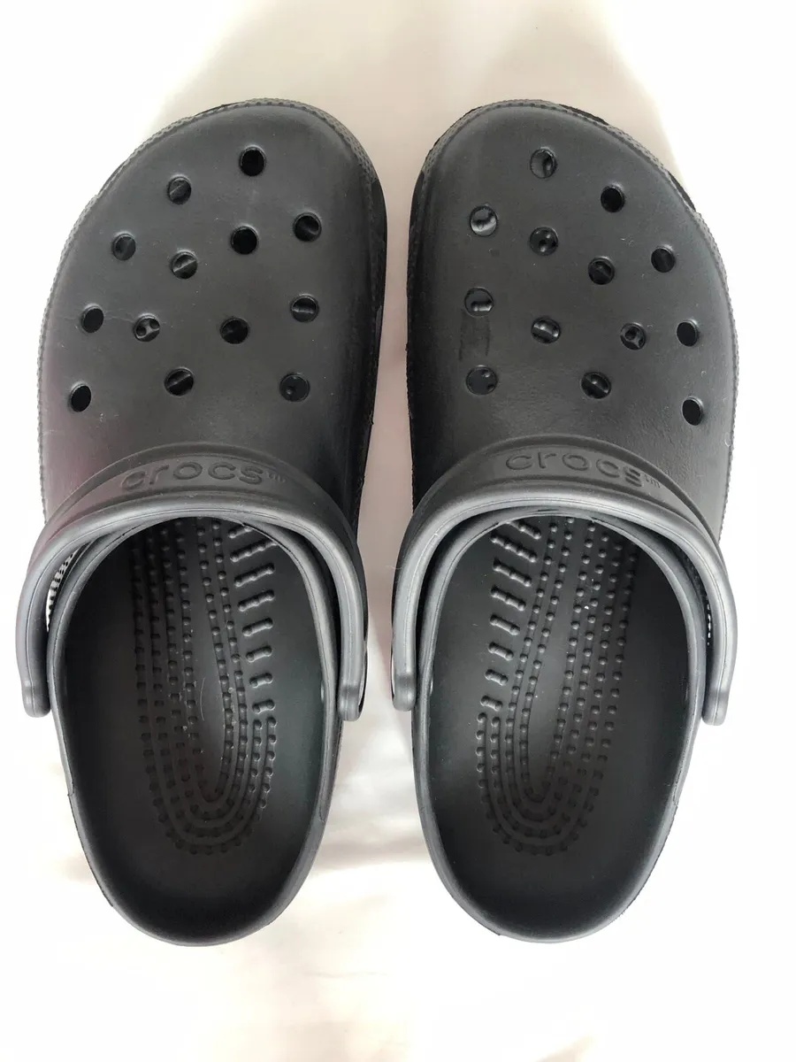 Crocs in Black size 6 - Image 1