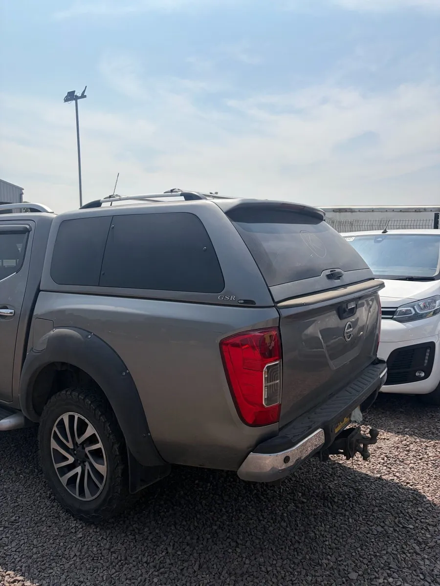 Navara np300 truckman canopy - Image 1
