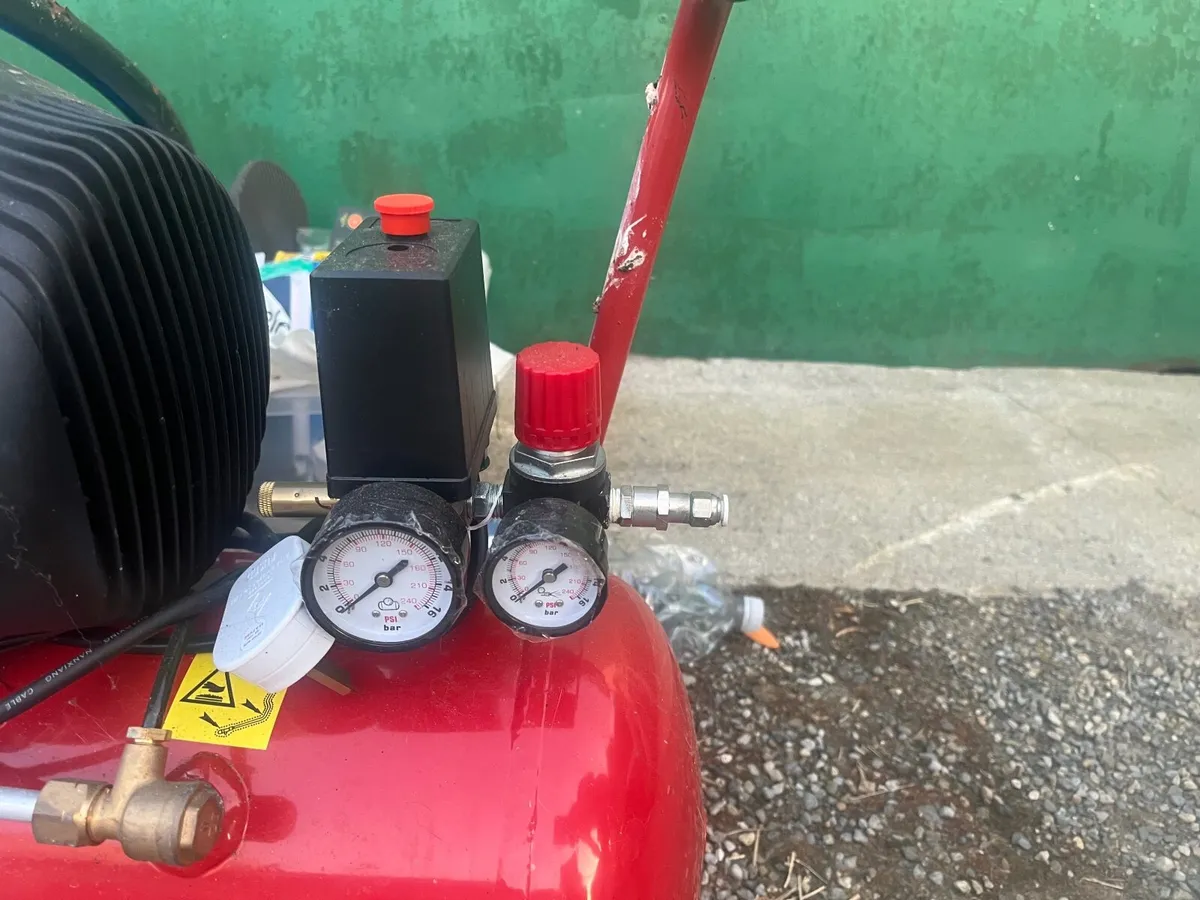 Air compressor - Image 2