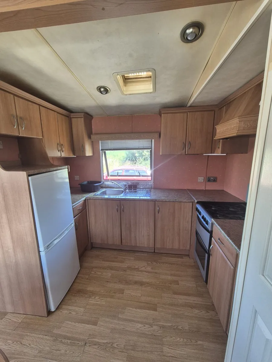 Sandhurst 3 bed mobile - Image 2