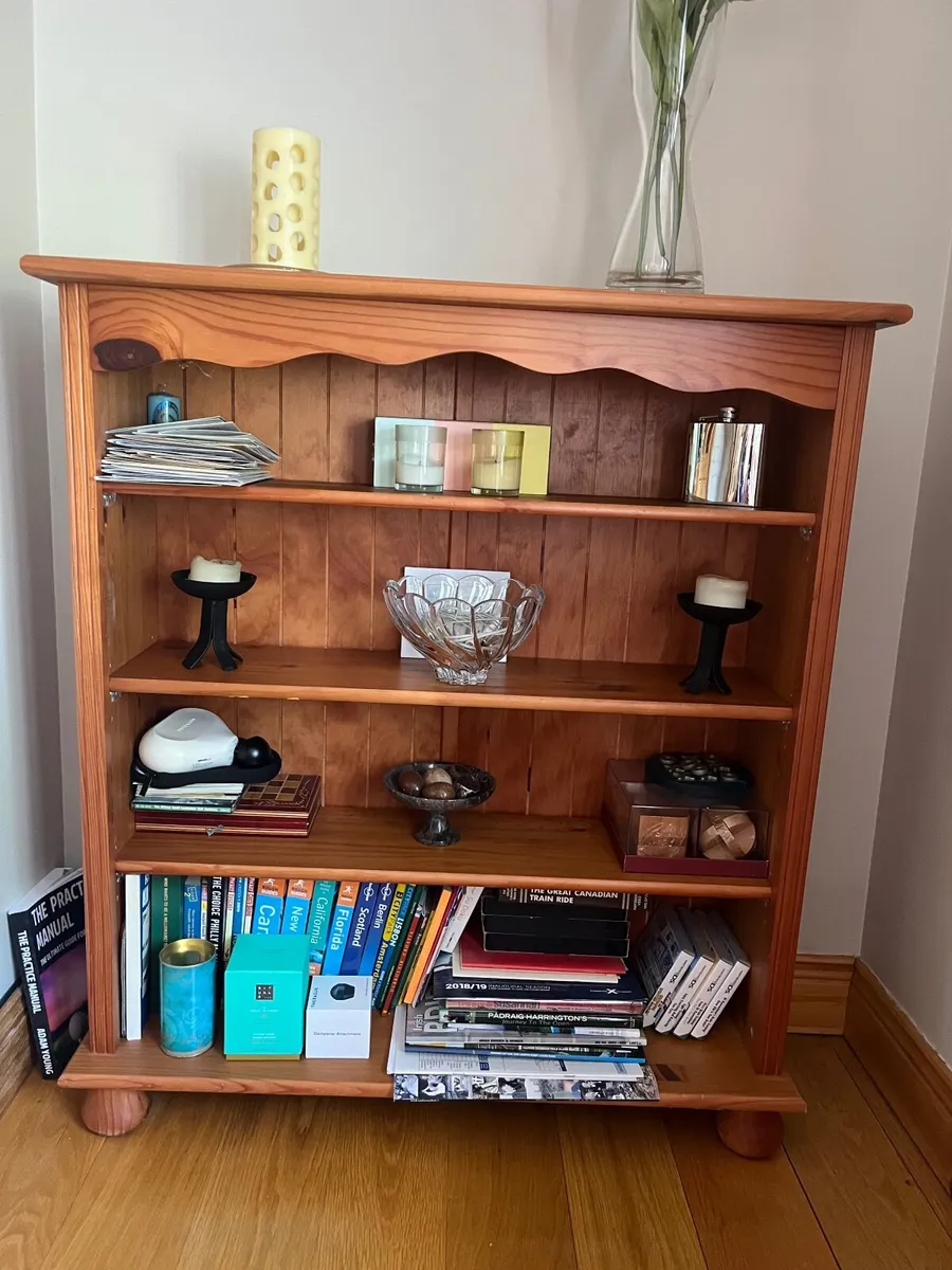 Book Shelf - Image 3