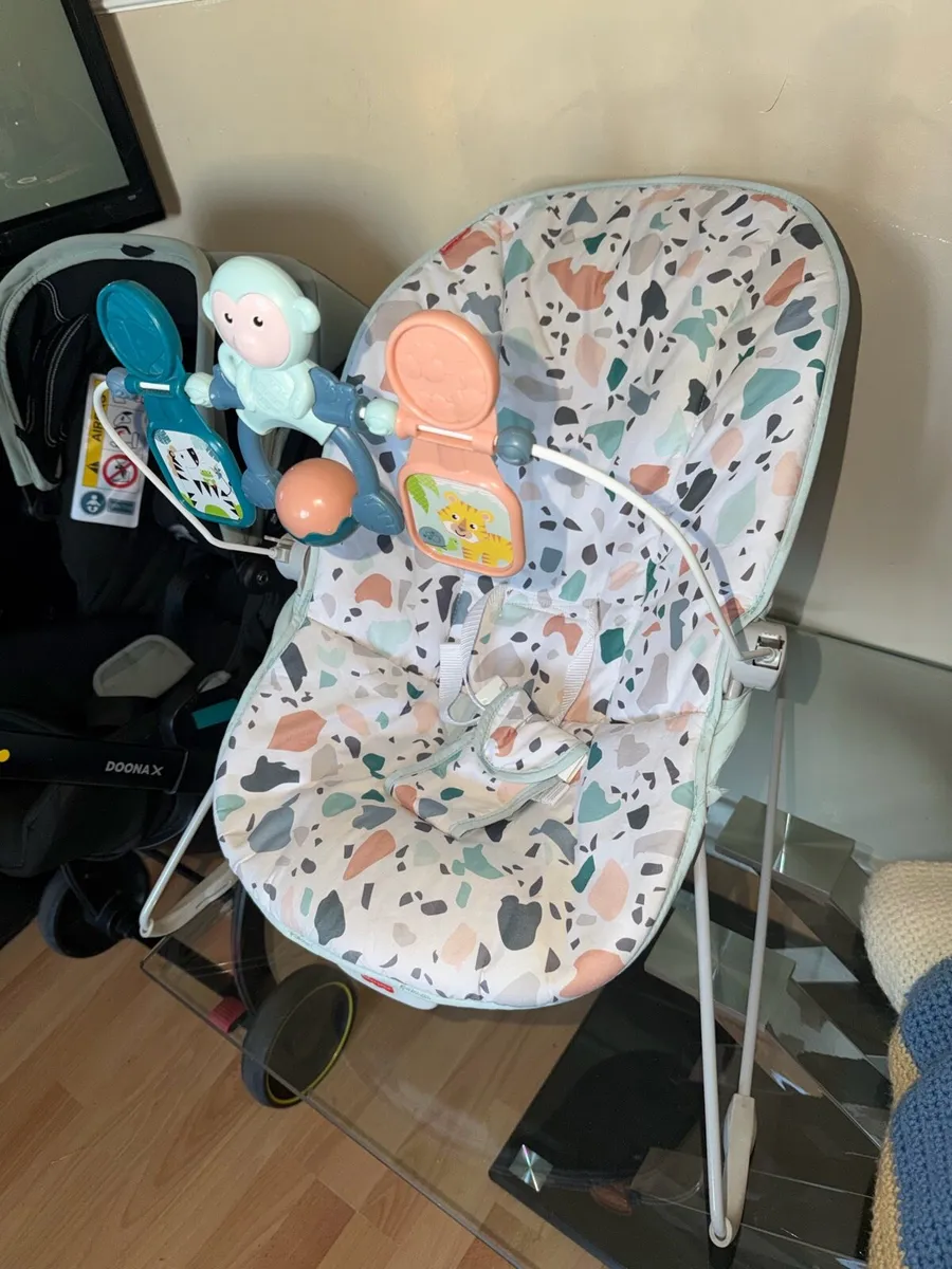 Fisherprice Bouncer - Image 4