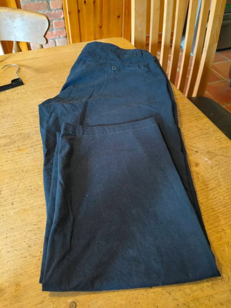 Mens Navy Dunne Stores Trousers. Waist 38" leg 29" - Image 1
