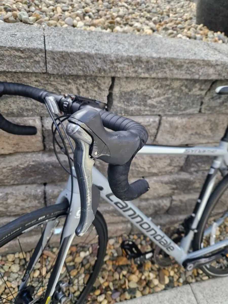 Cannondale road bike - Image 4