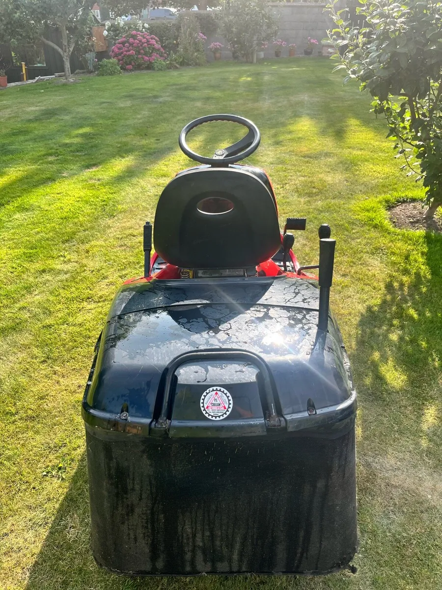 Ride on lawnmower - Image 4