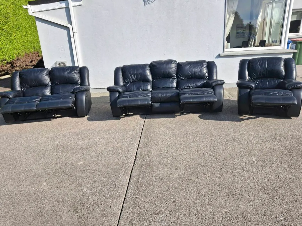 Black leather sofas 3+2+1**FULL SET** - Image 1