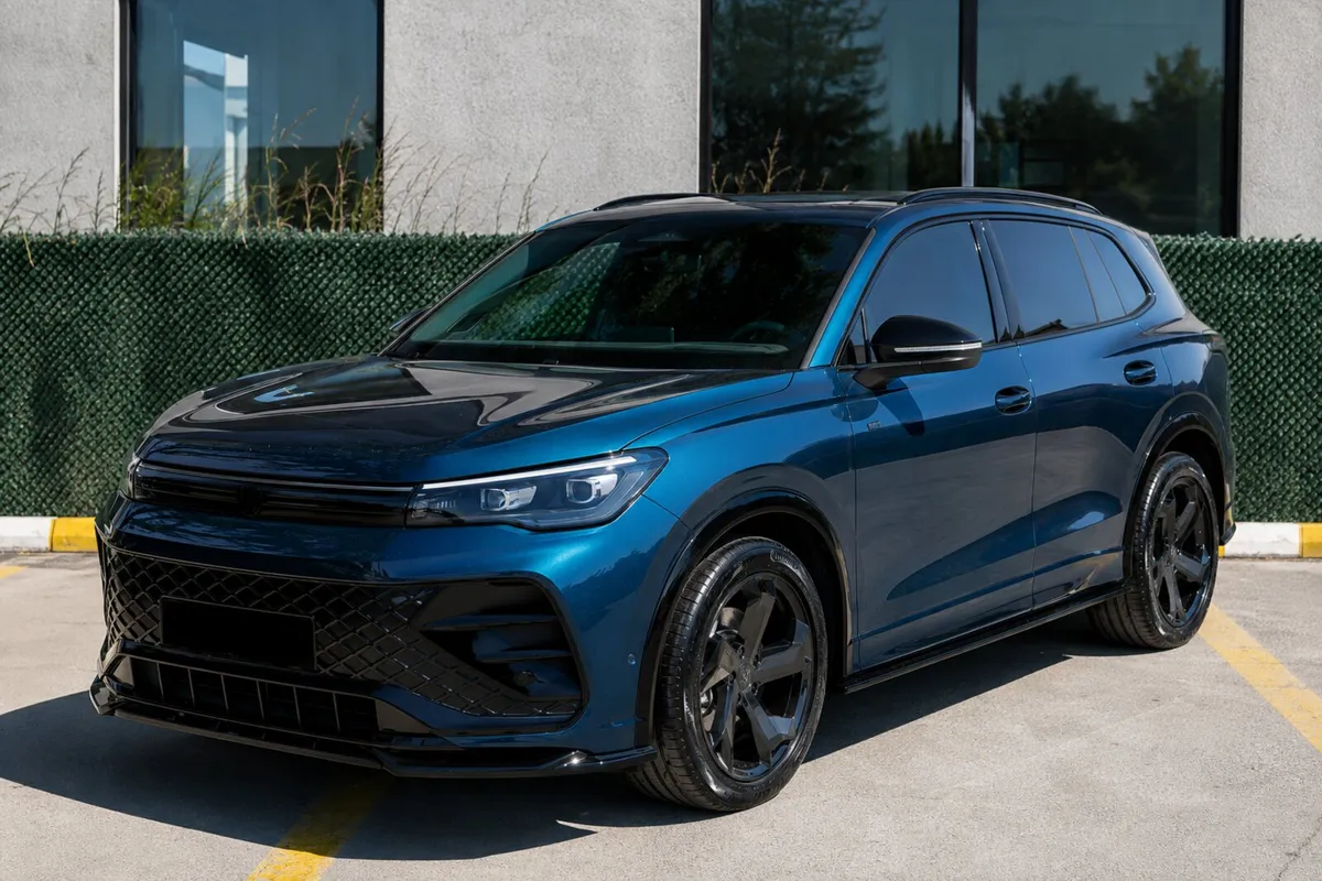 VW Tiguan R-Line MK3 (2024+) Gloss Black Body Kit - Image 1