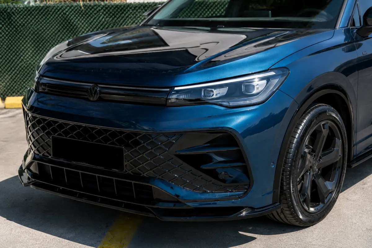 VW Tiguan R-Line MK3 (2024+) Gloss Black Body Kit - Image 2