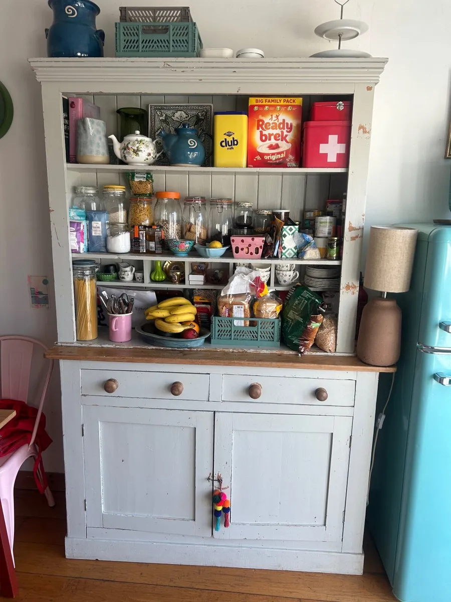 Dresser - Image 1