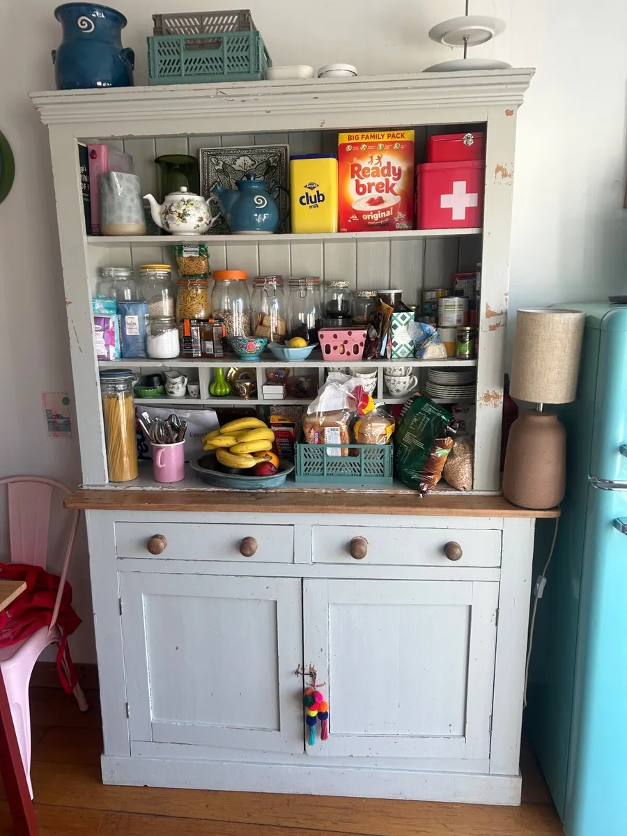 Dresser - Image 2