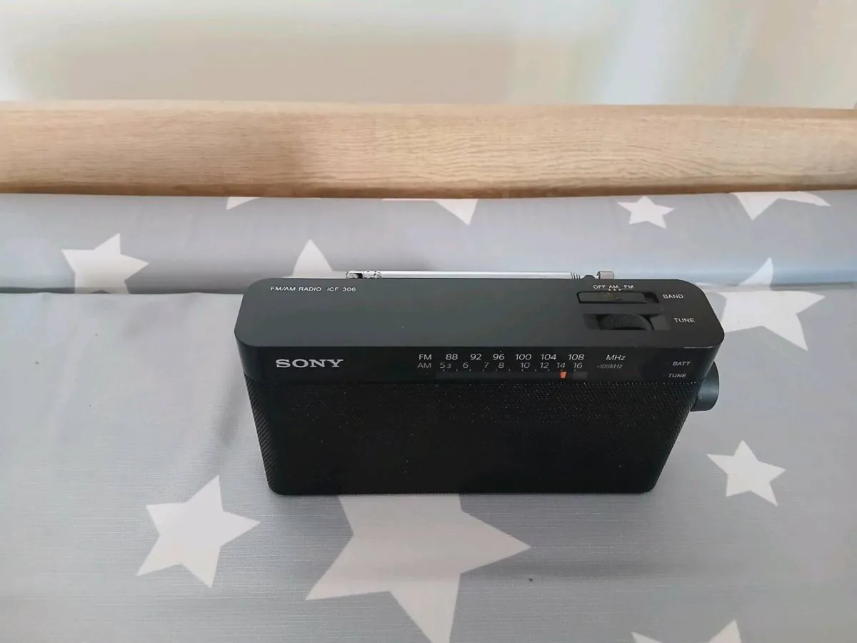 Retro sony radio - Image 2