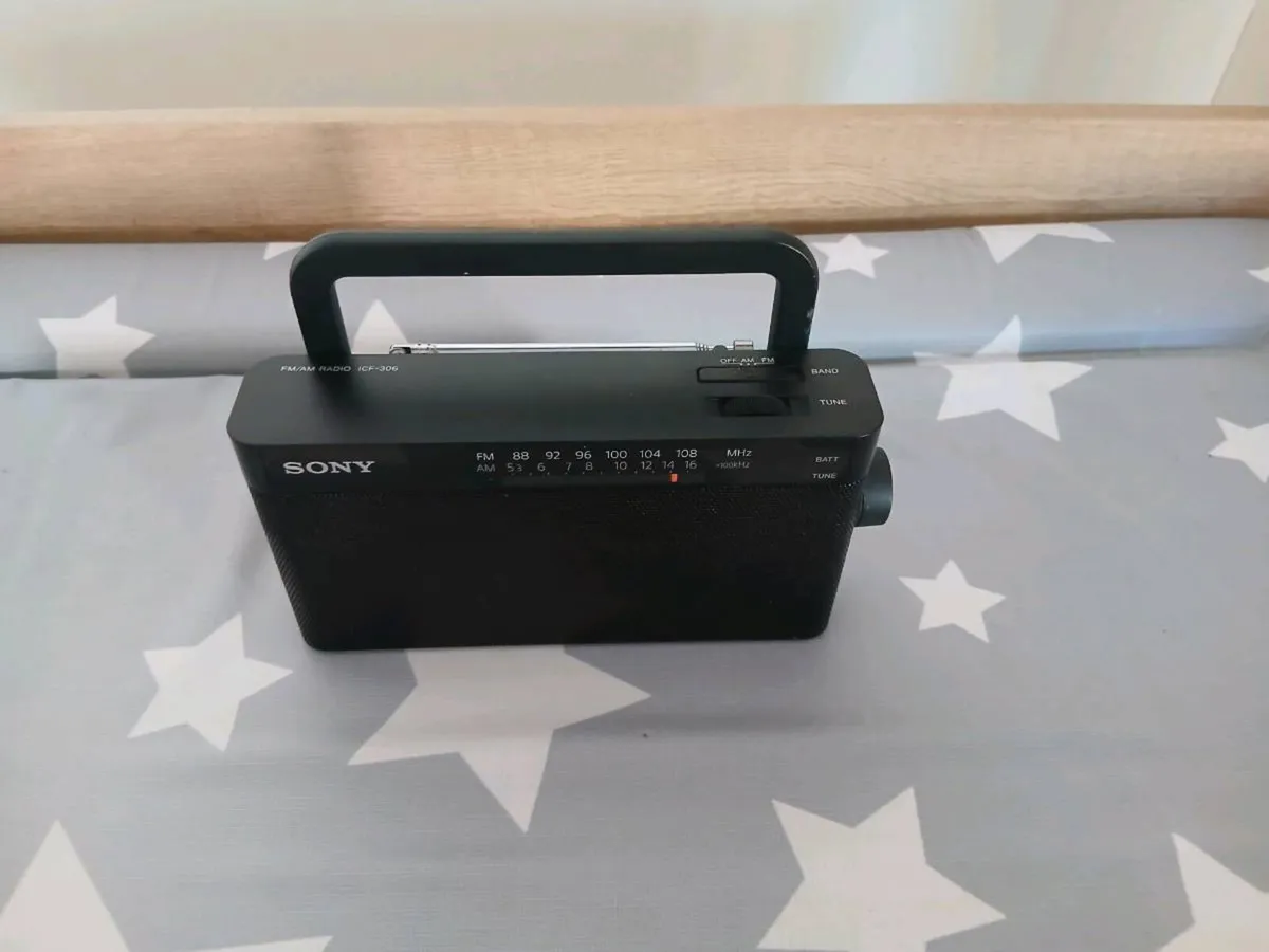 Retro sony radio - Image 3