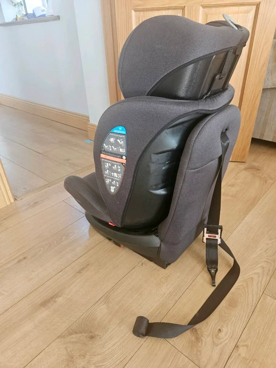 Car seat - Image 3