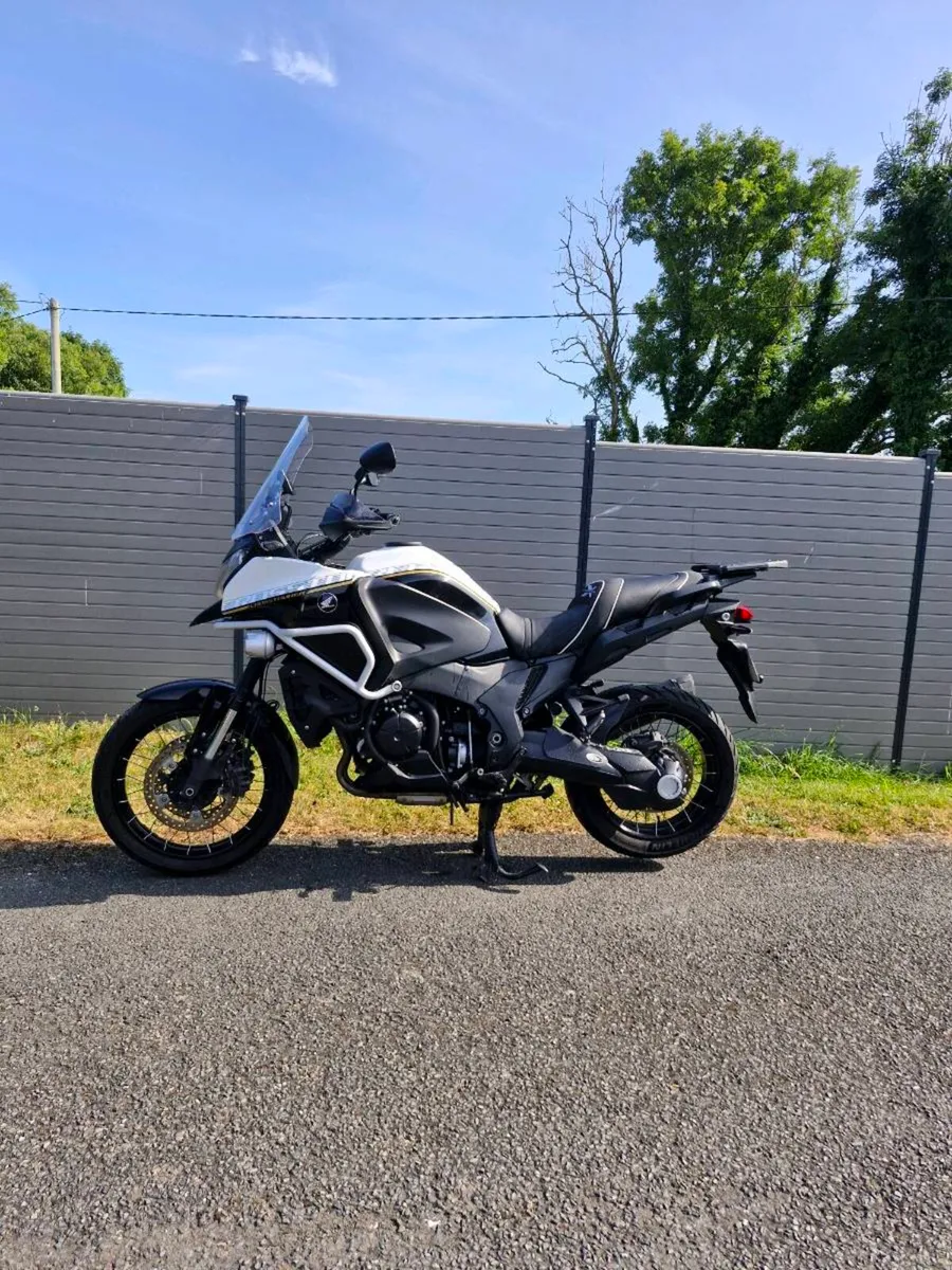 2017 Honda VFR1200X Crosstourer - Image 1