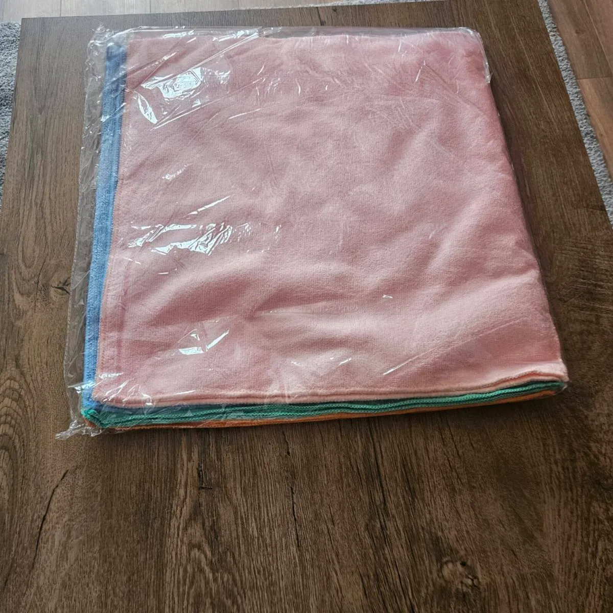 Gloves, microfiber clothes, Disposable overalls - Image 3