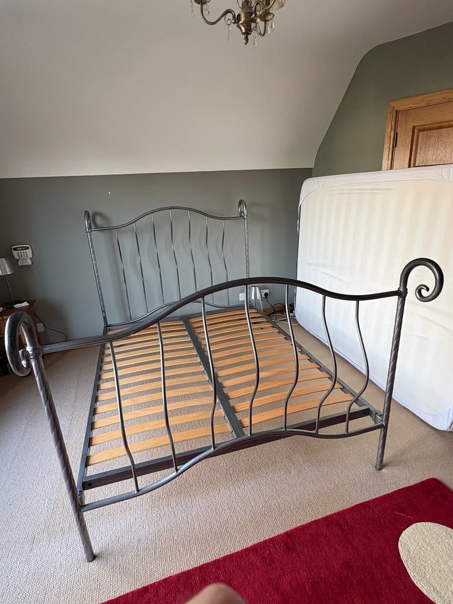 King size bed frame - Image 2