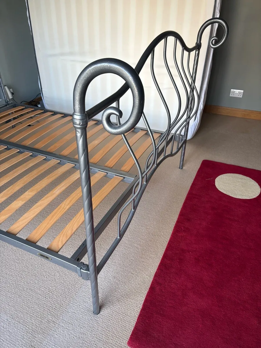 King size bed frame - Image 3