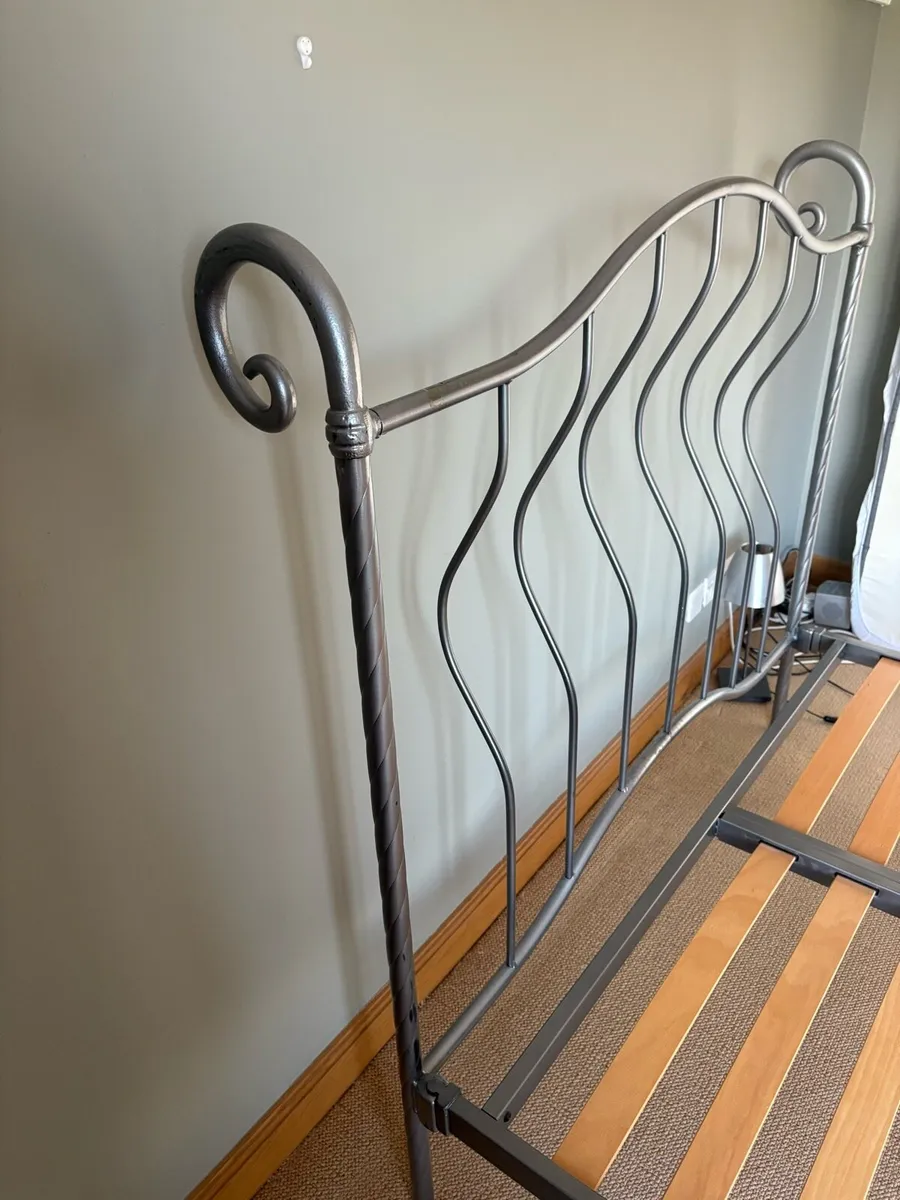 King size bed frame - Image 4