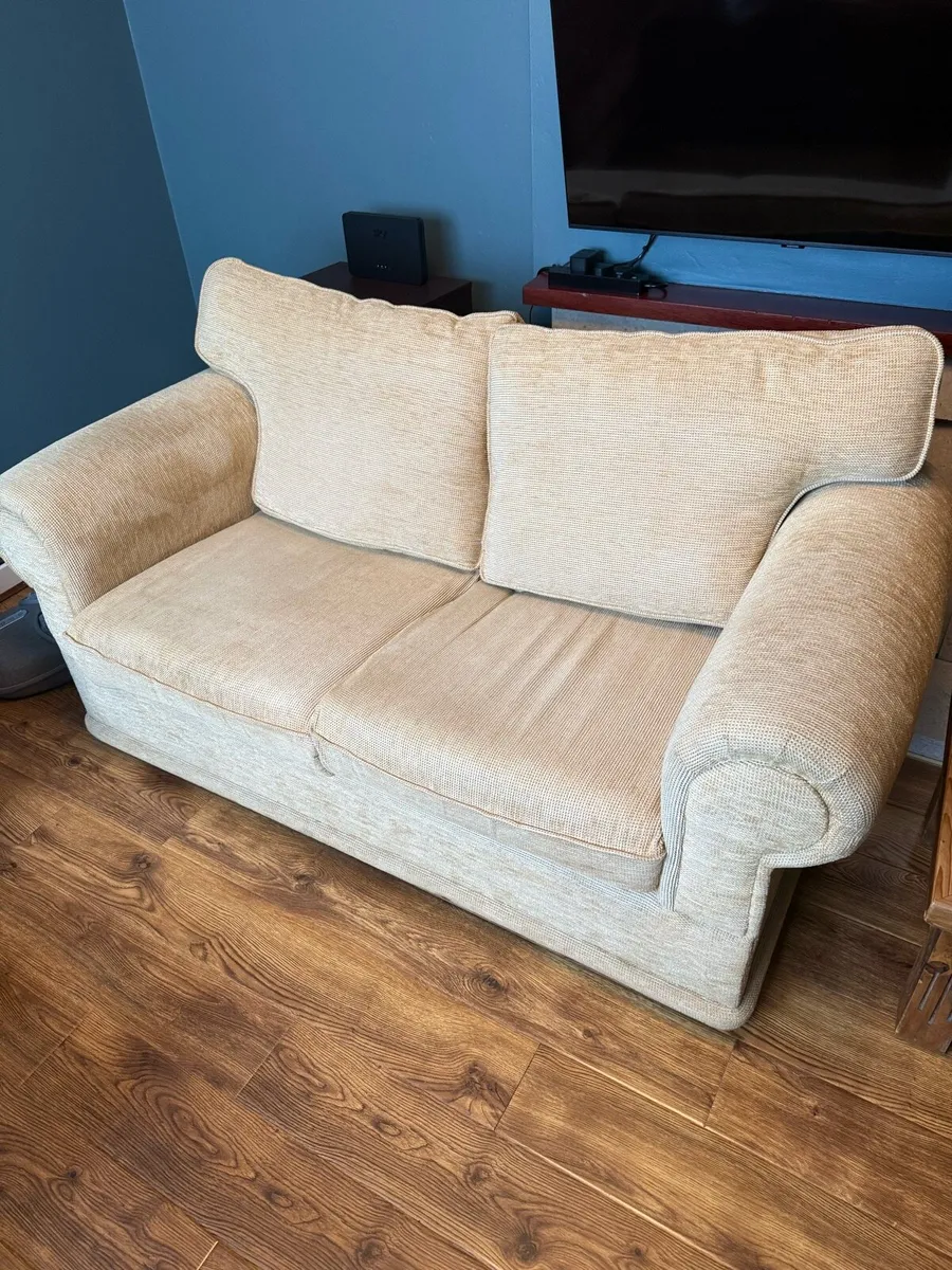 Couch for free - Image 1