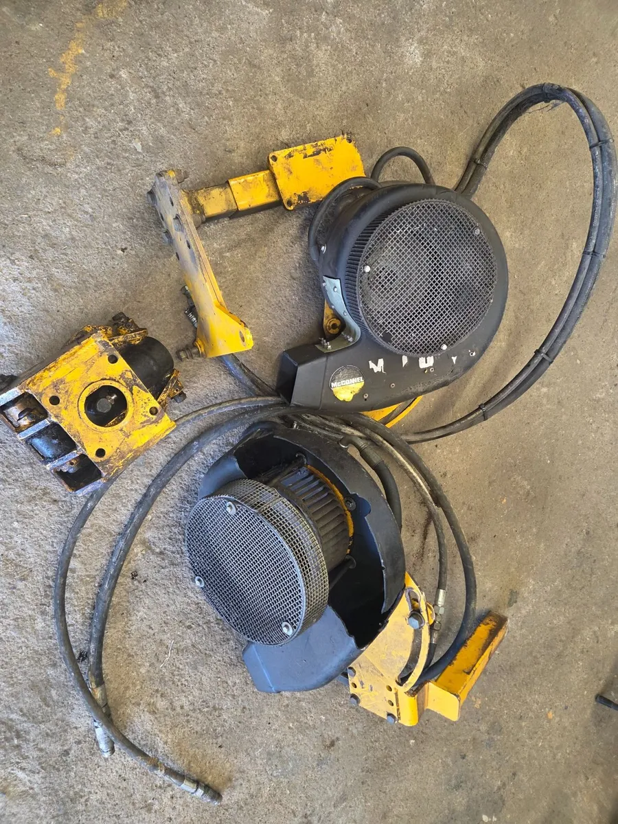 Debris blower - Image 1