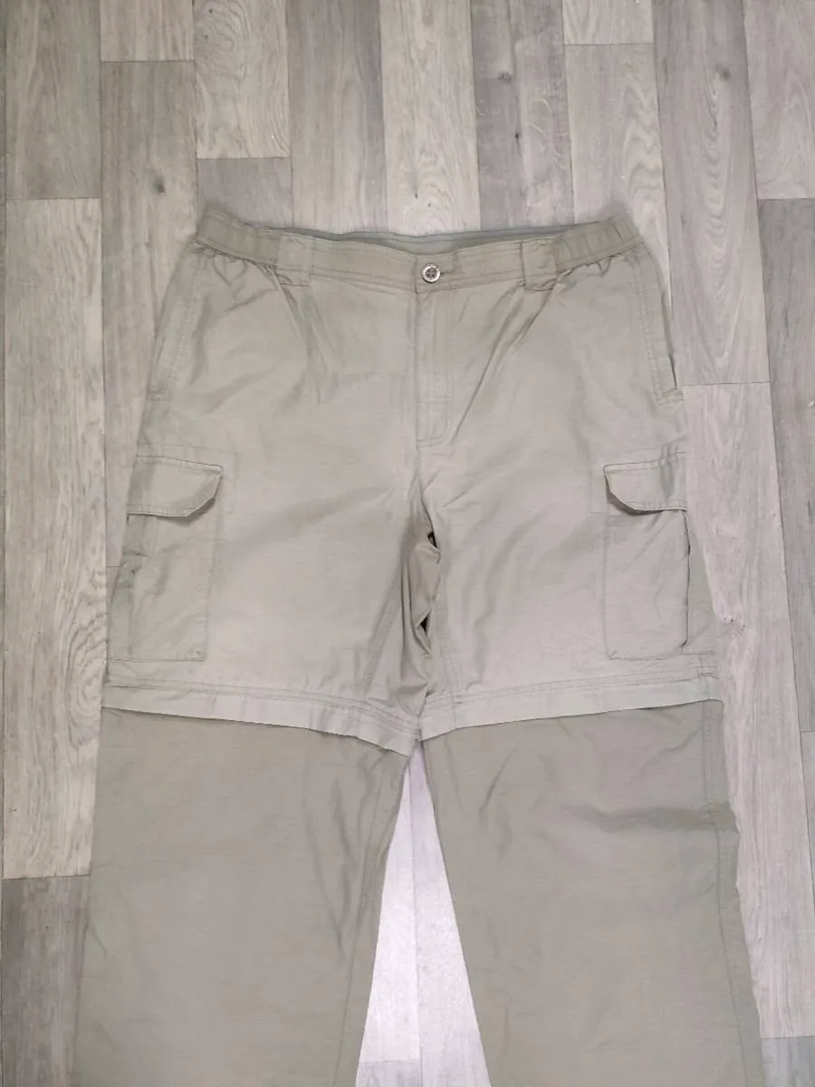 2 In 1 Columbia Cargo Trousers/Shorts Mens Large - Image 2
