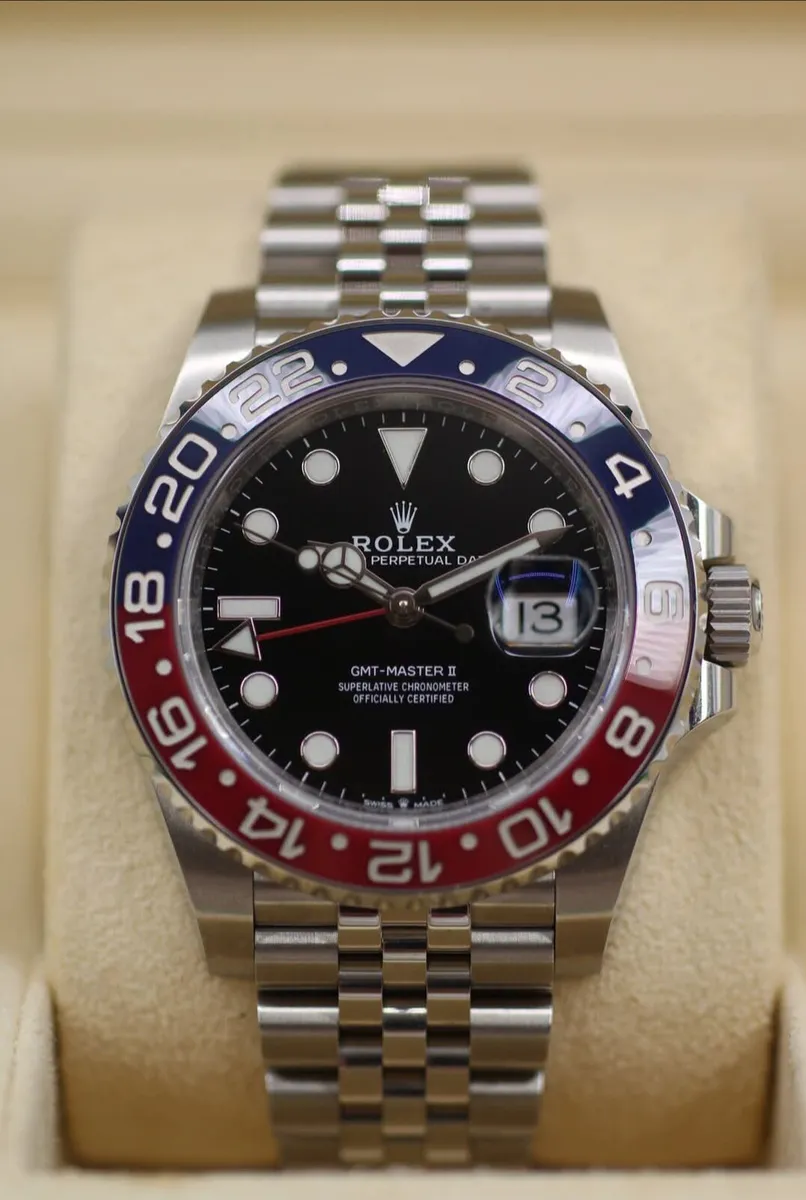 Rolex GMT Master II Pepsi - Image 2