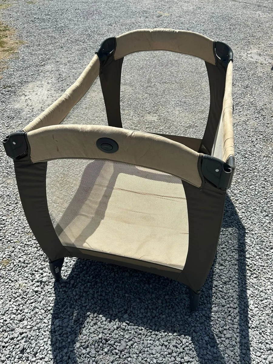 Travel Cot - Image 4