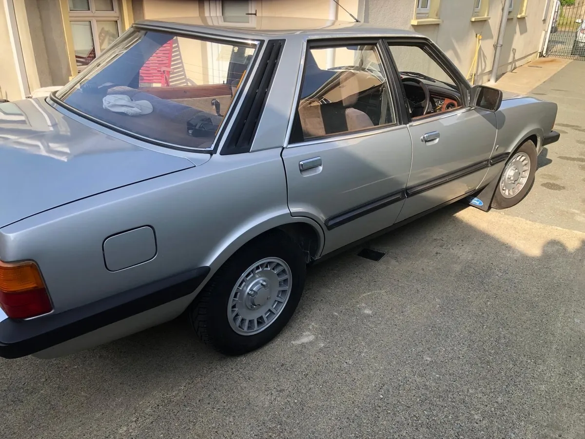 Ford Cortina MK5 - Image 4