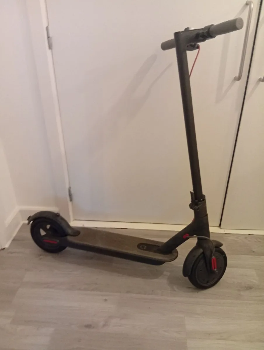 Electric Scooter Xiaomi M365 for parts/repair - Image 1