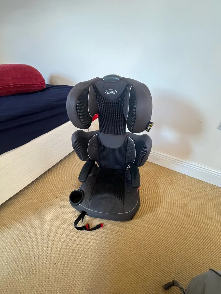 Graco Car Seat - Image 1