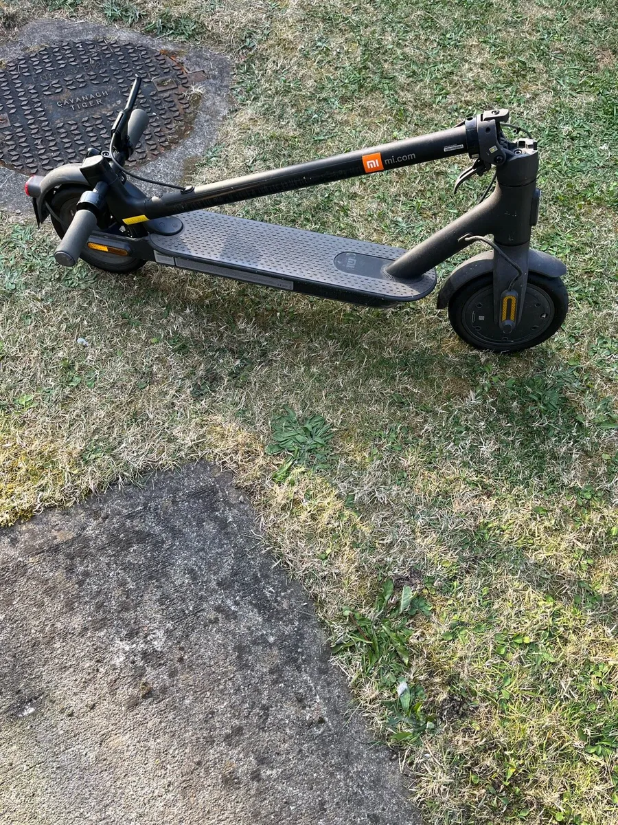 Mi Electric Scooter Essential - Image 4